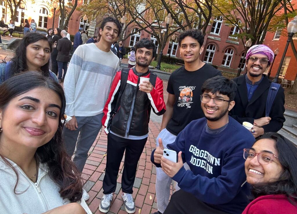 Sanchi Rohira and other students in Dahlgren Quad