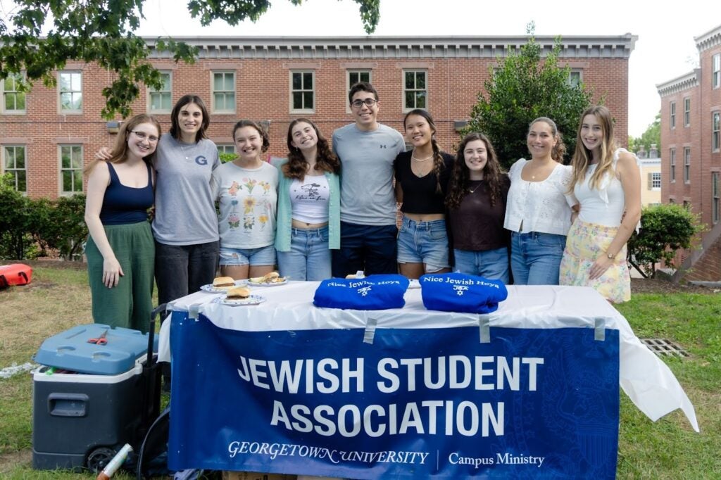 Claire Auslander (N’26), on the far left, with members of the Jewish Student Association at the Jewish Life BBQ in September 2025. 